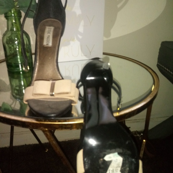 Peep toe high heels - Picture 4 of 4